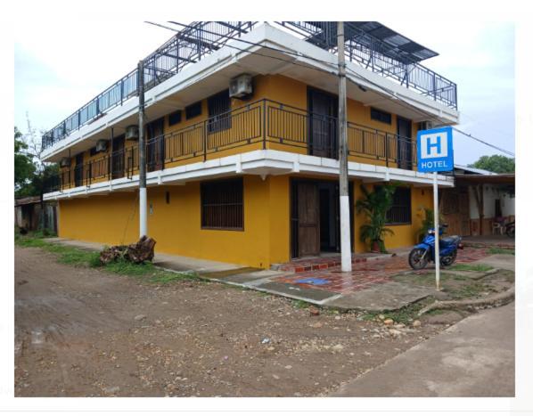 Hotel Victoria Queen Villavieja Luaran gambar