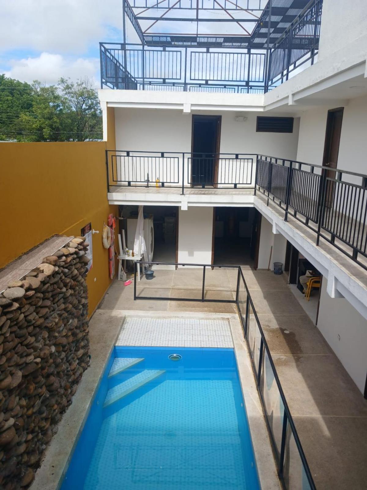Hotel Victoria Queen Villavieja Luaran gambar